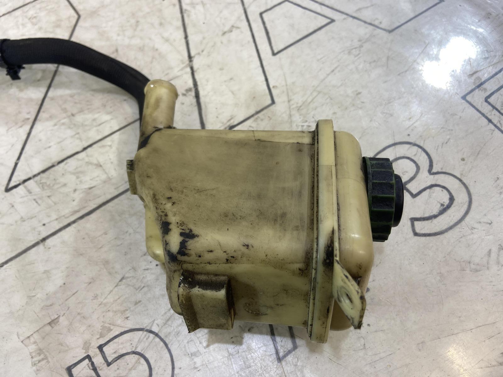 Бачок гидроусилителя 7L0422371C