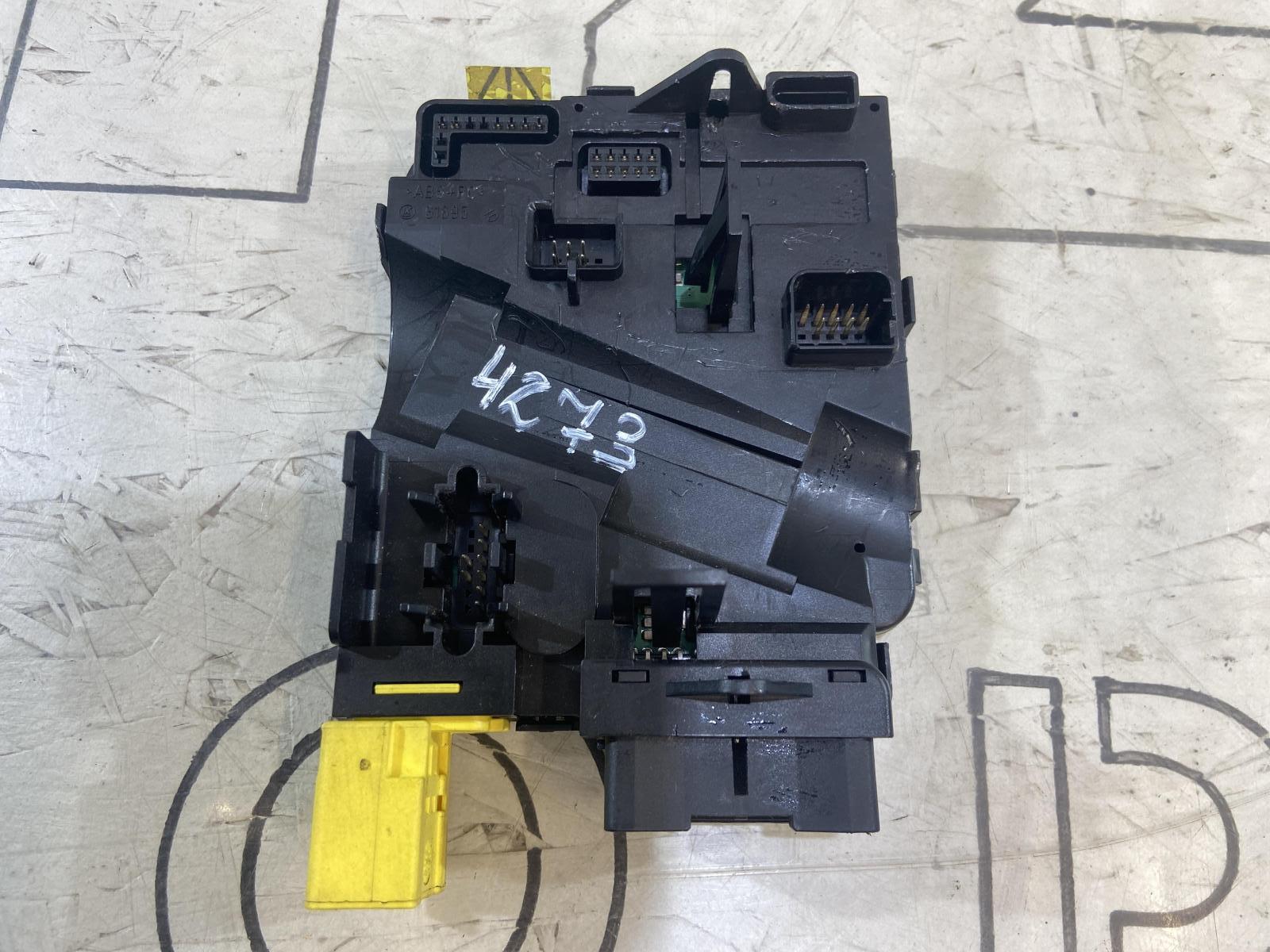 Блок подрулевого переключателя 1K0953549AF Skoda Octavia RS II