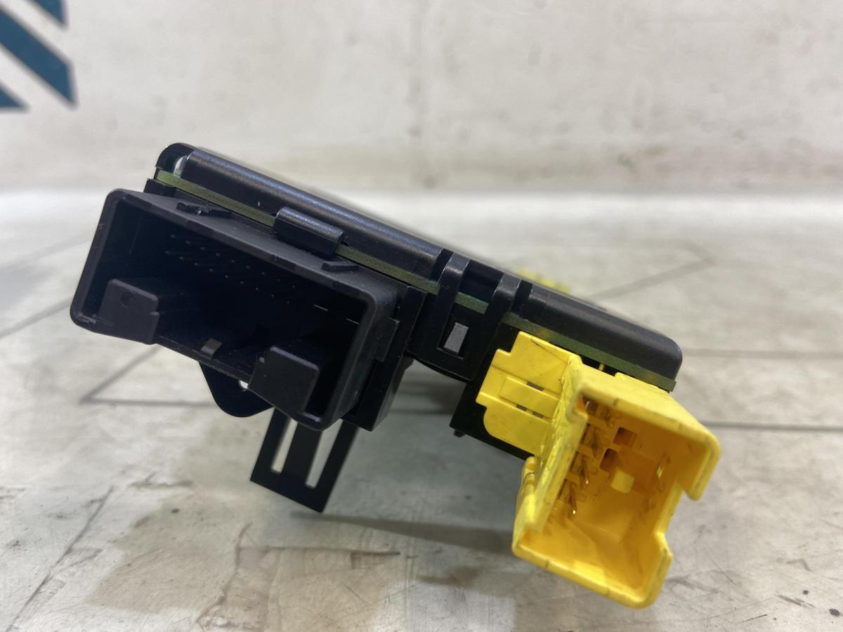 Блок подрулевого переключателя 1K0953549AF Skoda Octavia RS II