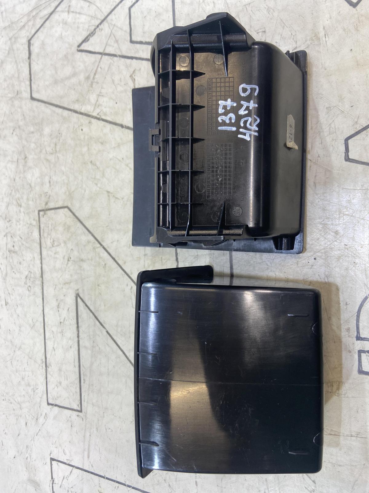 Вещевое отделение 1Z0863284 Skoda Octavia RS II