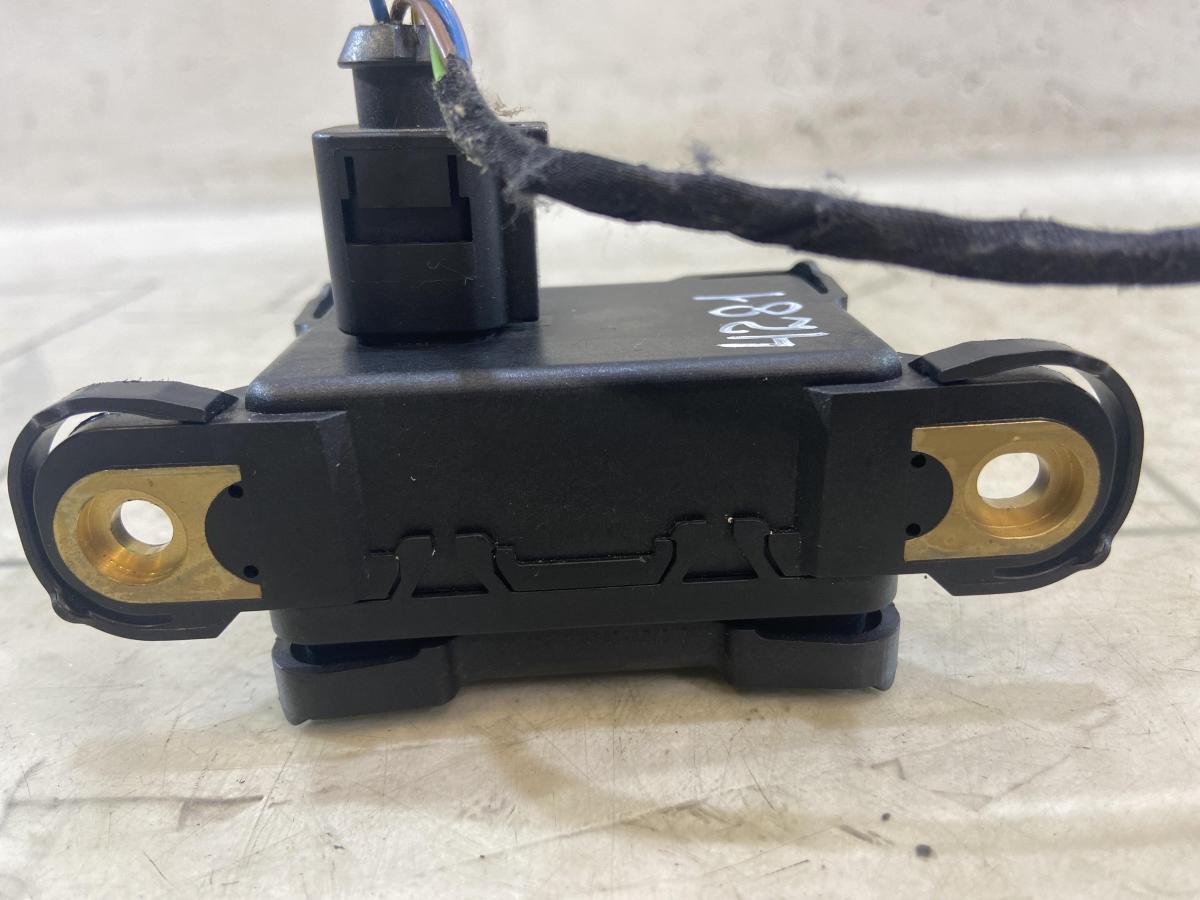 Датчик ускорения 1K0907655D Skoda Octavia RS II