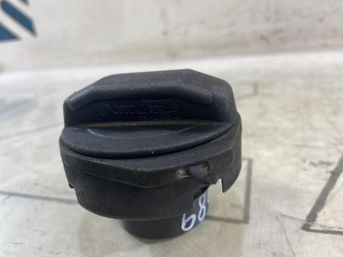 Крышка топливного бака 1J0201553T Skoda Octavia RS II