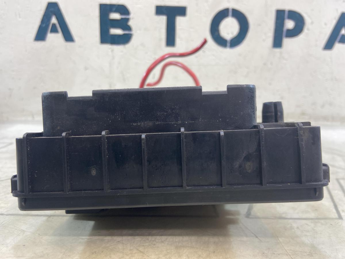 Блок предохранителей 1K0937124K Skoda Octavia RS II