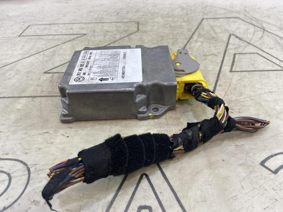 Блок управления AIR BAG 1K0909605R Skoda Octavia RS II