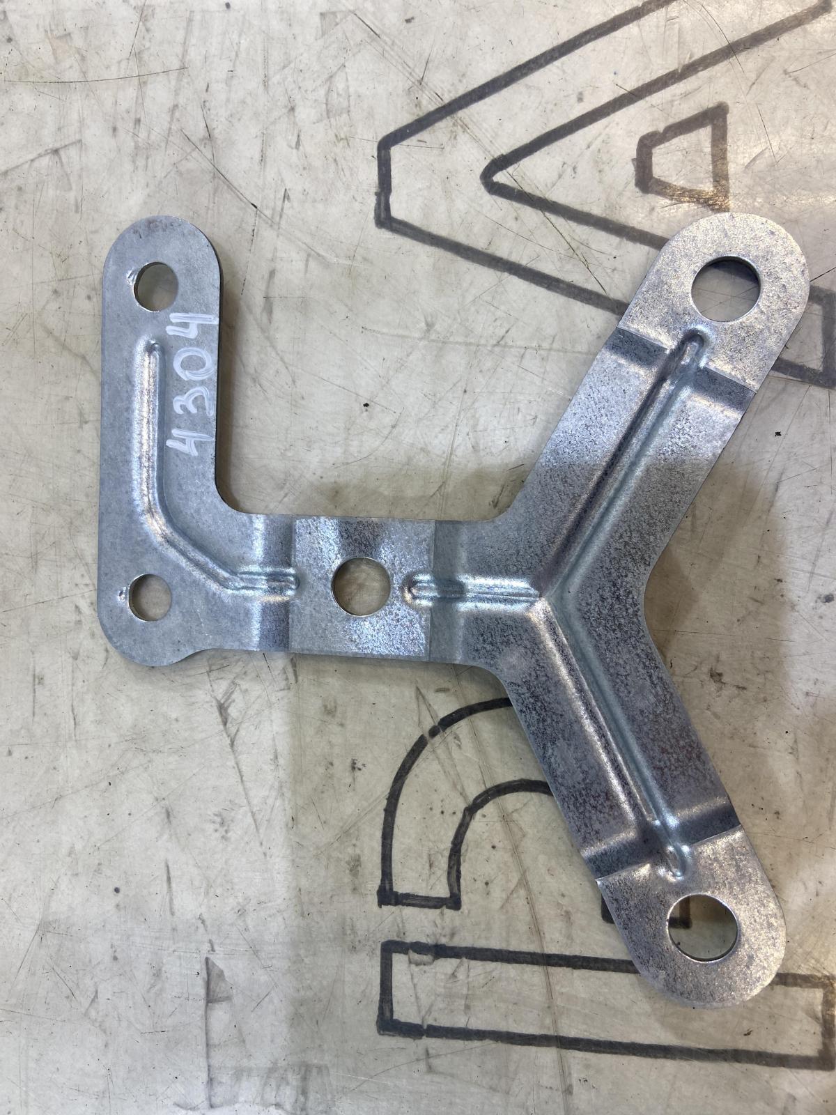 Кронштейн 1Z2907347 Skoda Octavia RS II