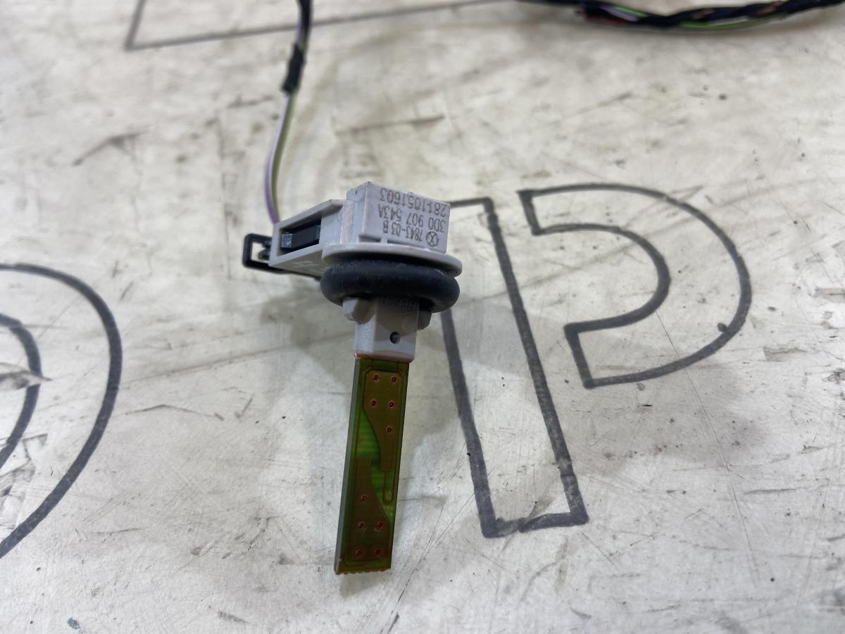 Датчик температуры воздуха 3D0907543A Skoda Octavia RS II