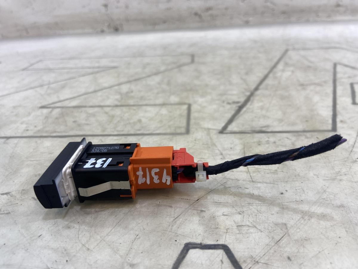 Кнопка системы контроля давления в шинах 1Z0927127A Skoda Octavia RS II