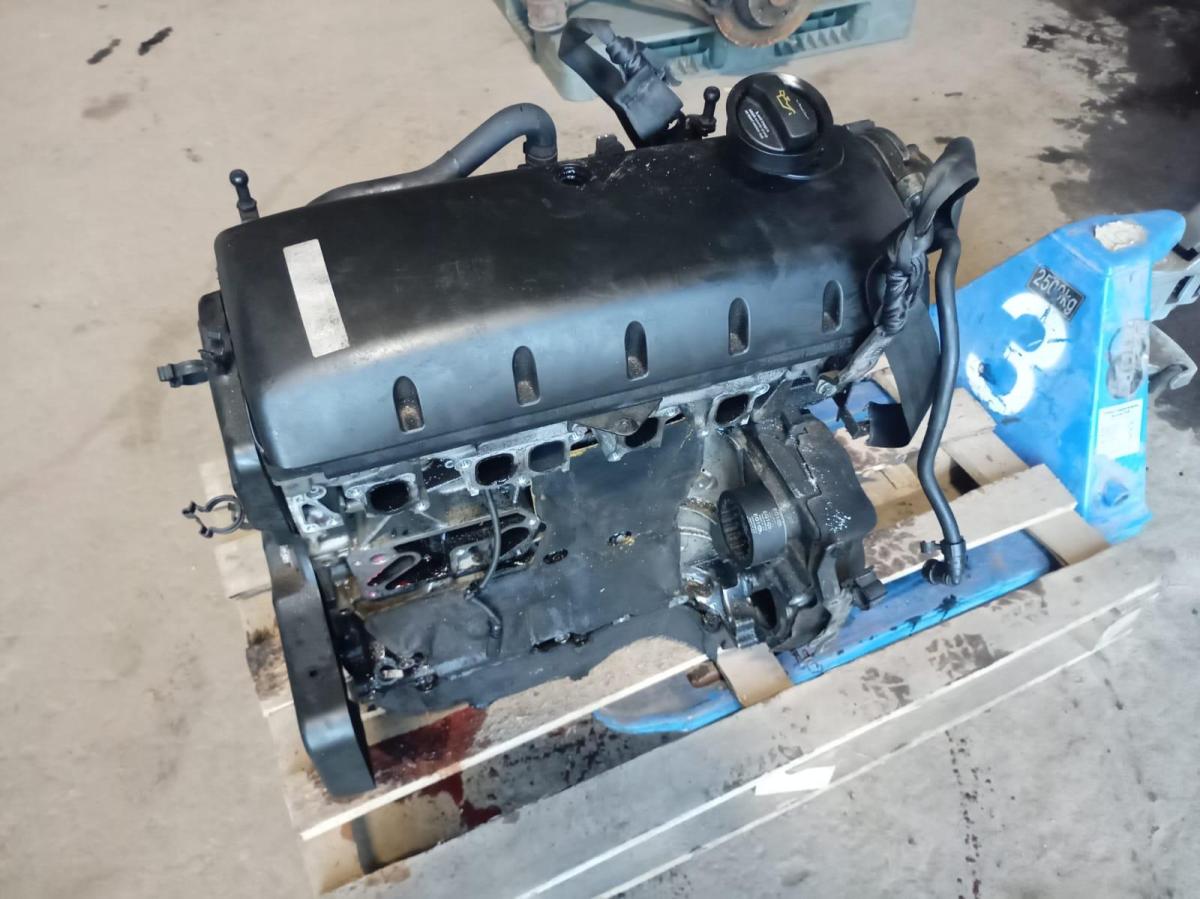 Двигатель 070100031D Volkswagen Touareg 2.5 BAC TDI