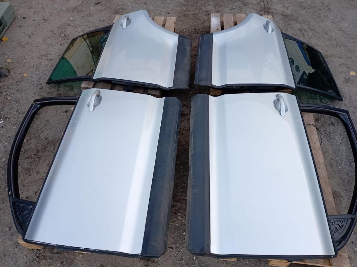 Двери 7L0831055L Volkswagen Touareg 7L дорестайлинг