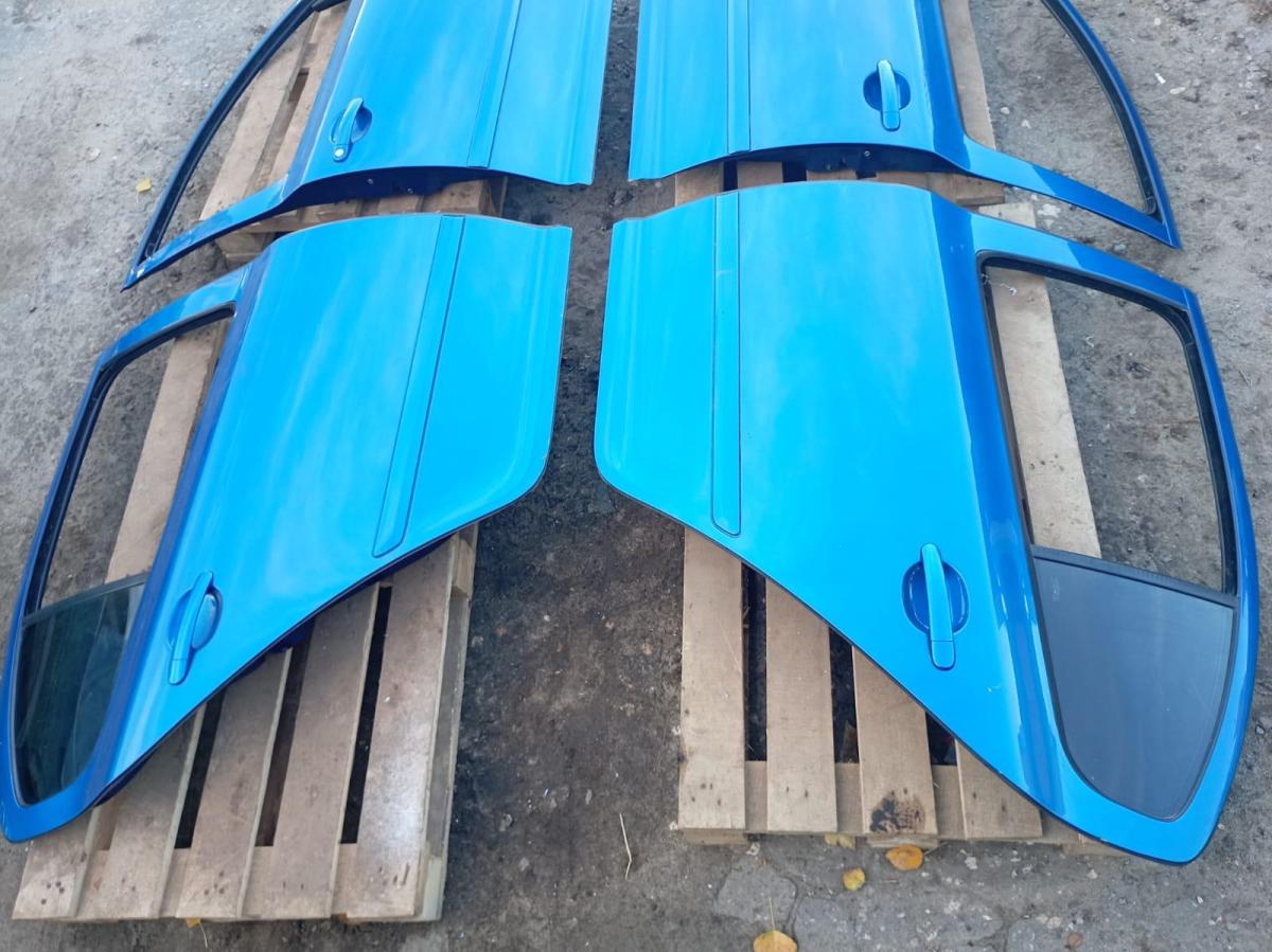 Двери 1Z0831055 Skoda Octavia A5 / RS2 рест / дорест седан / лифтбэк