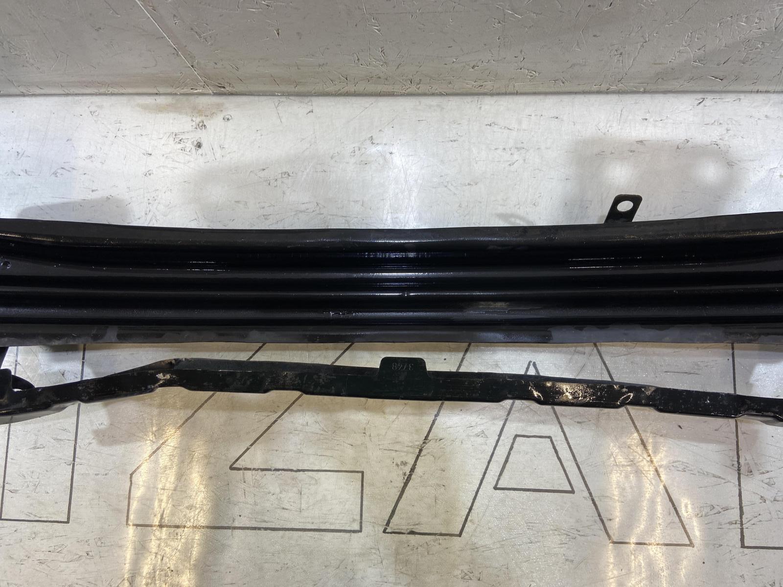 Усилитель переднего бампера 1Z0807111 Skoda Octavia II рест