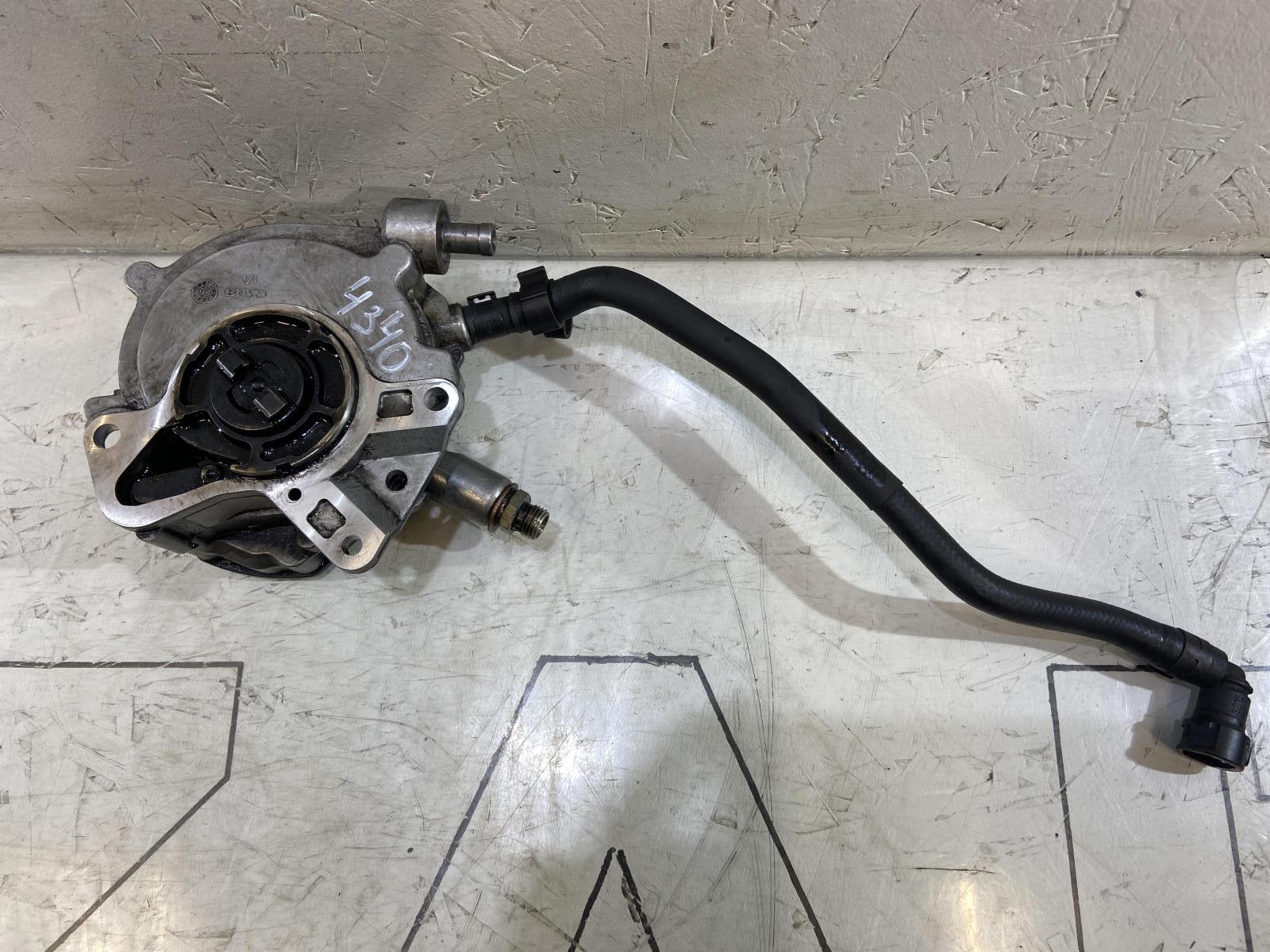 Топливный и вакуумный насос 070145209F