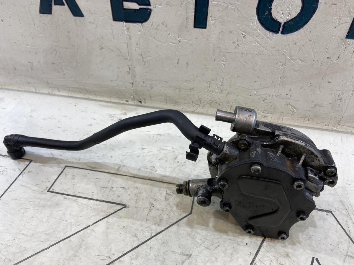 Топливный и вакуумный насос 070145209F