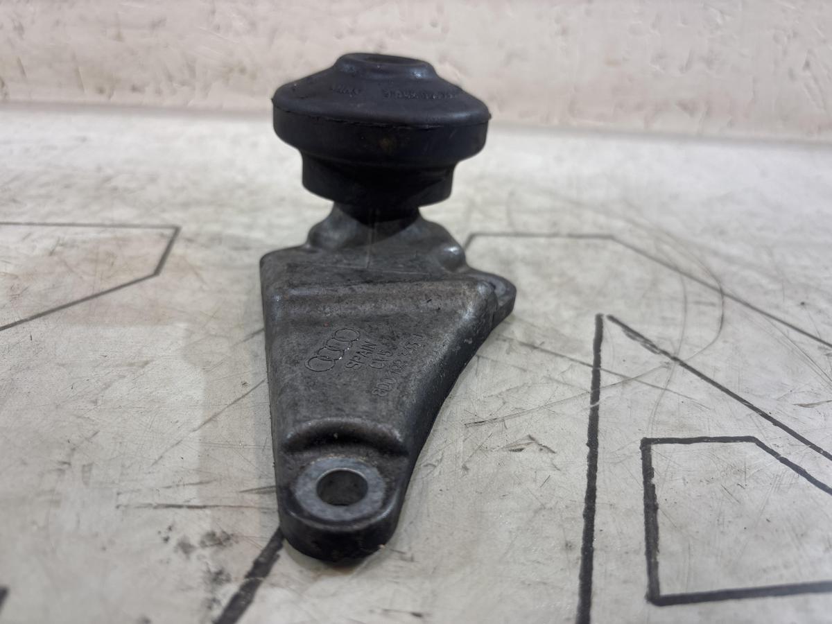 Кронштейн двигателя передний 8D0199343J Audi A4 B5