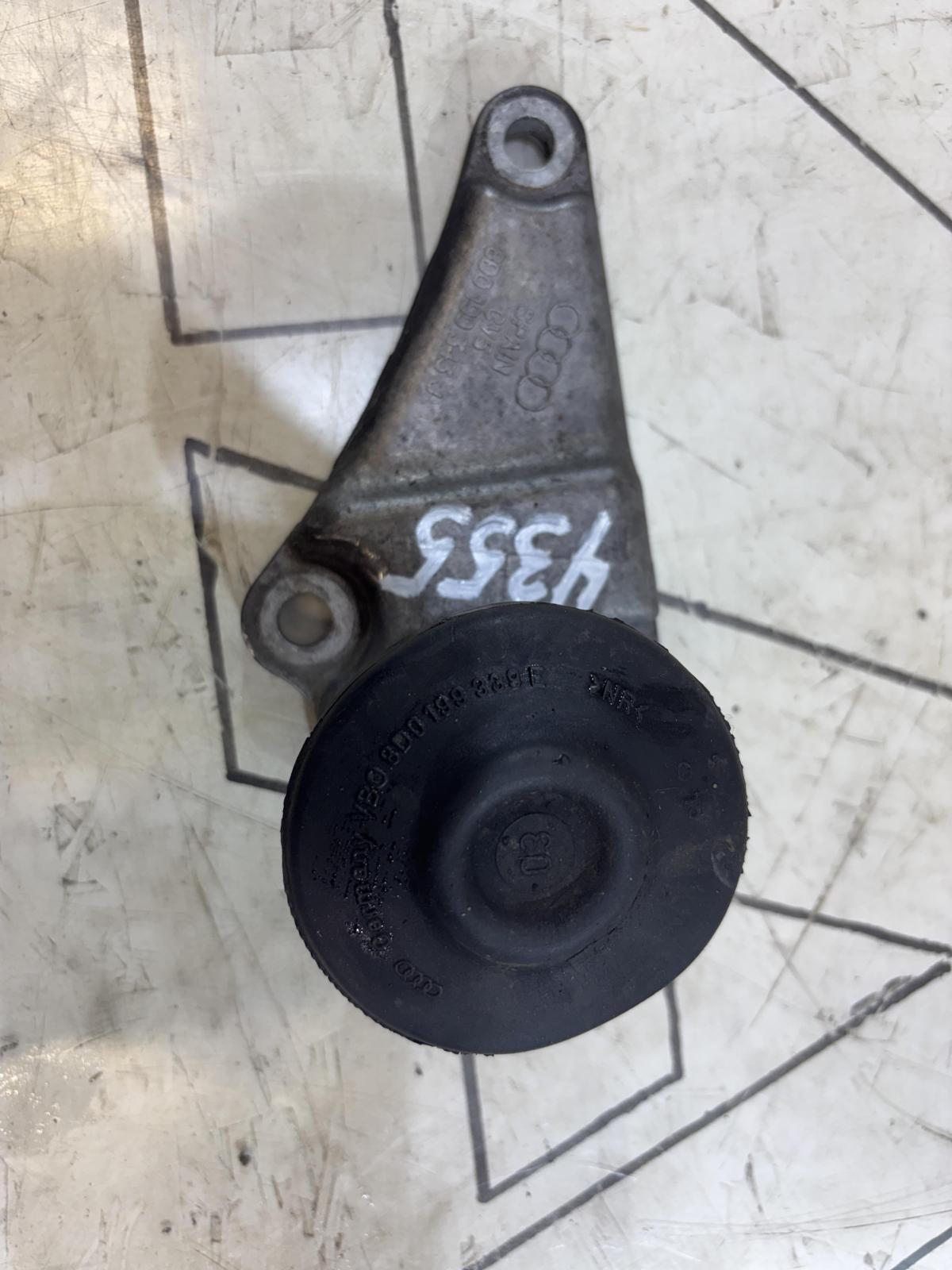 Кронштейн двигателя передний 8D0199343J Audi A4 B5