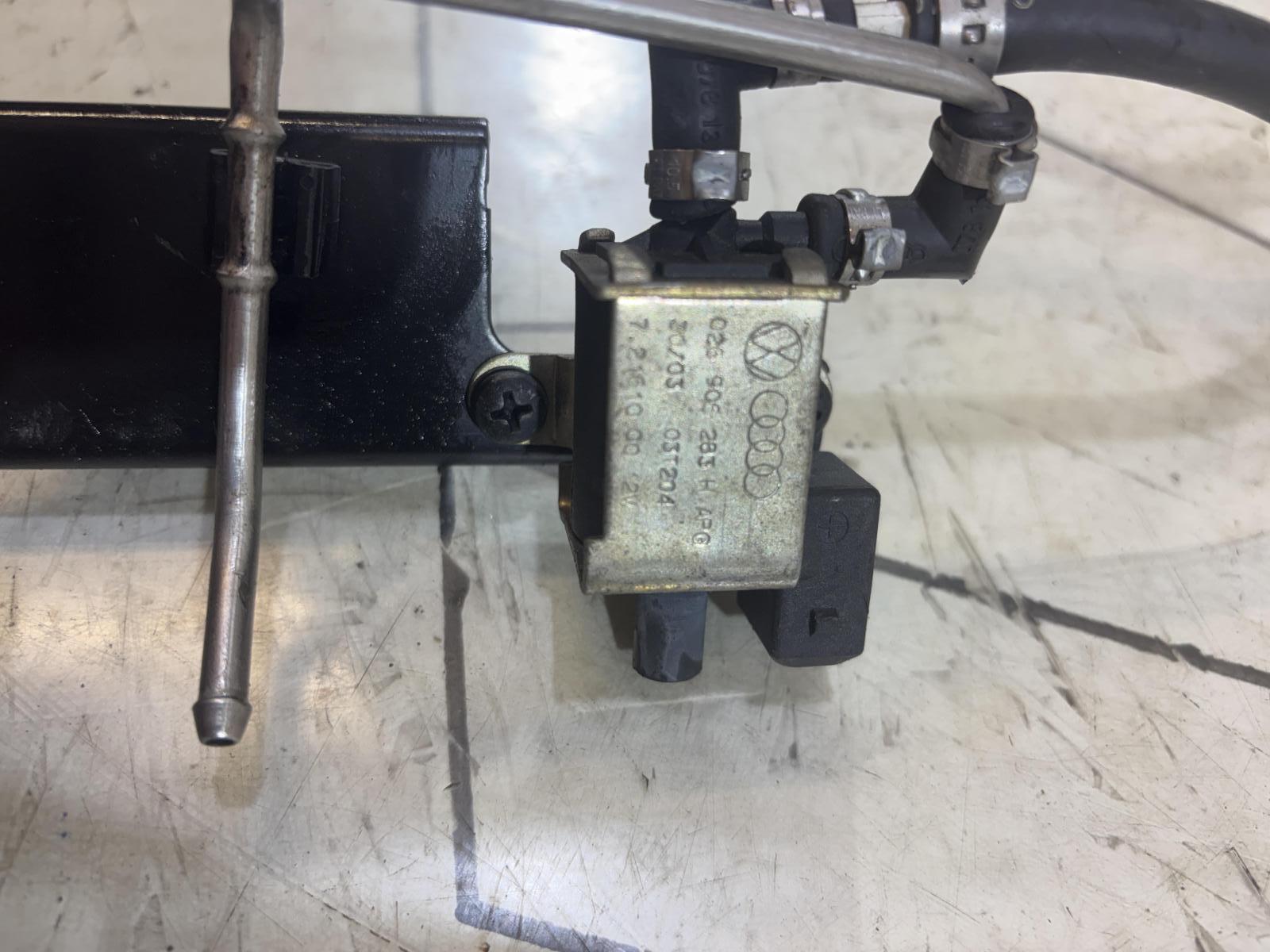 Клапан электромагнитный 078131115G 