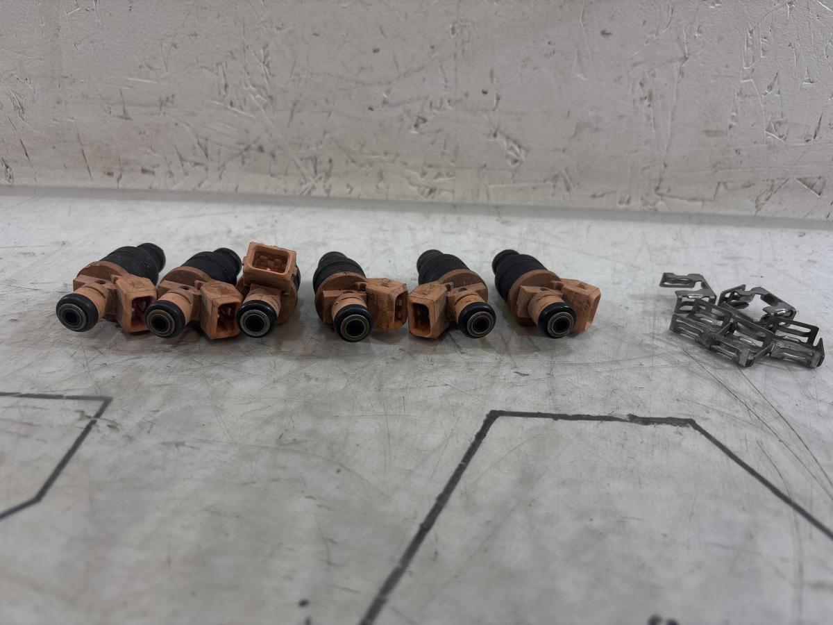 Форсунка комплект,6шт 078133551BL 