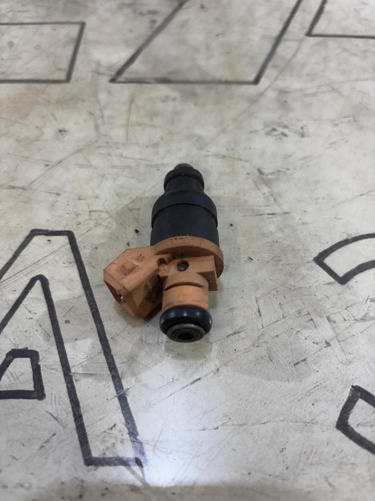 Форсунка комплект,6шт 078133551BL 