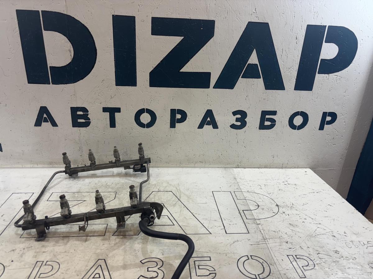 Топливная рампа 077133681L 