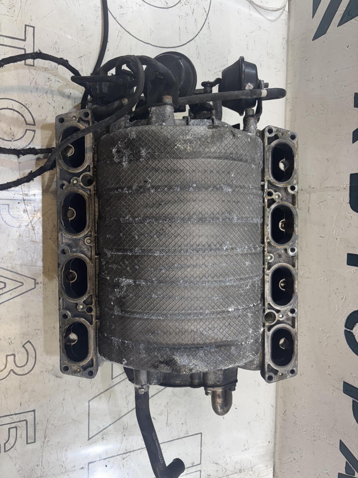 Коллектор впускной 077133185AL 