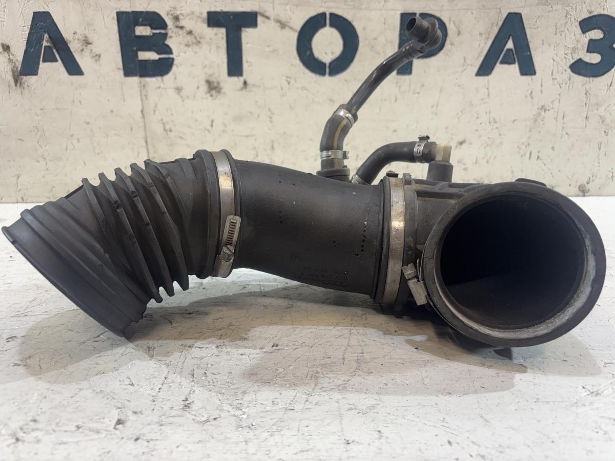 Впускной патрубок 077129627S 