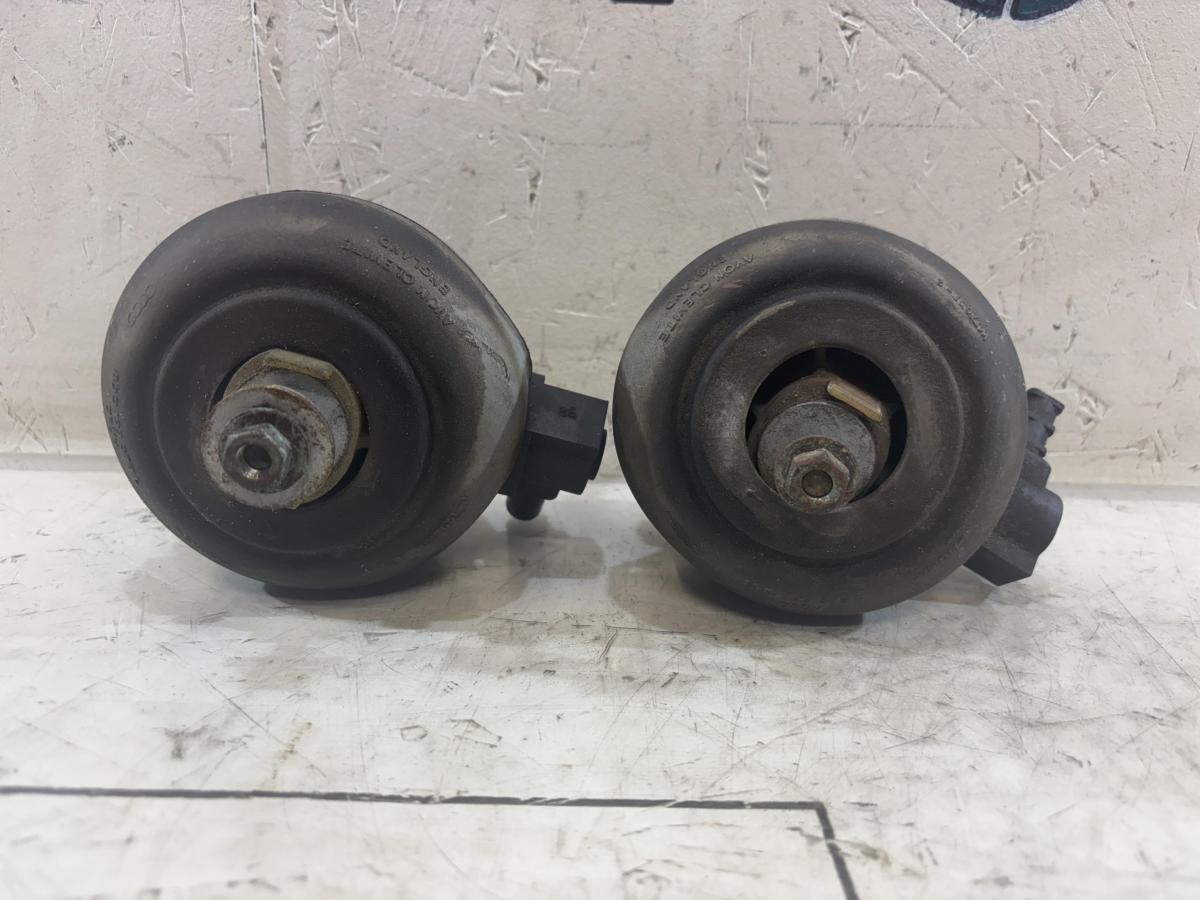 Подушка крепления двигателя 4D0199381C Audi A8 D2 / S8 D2