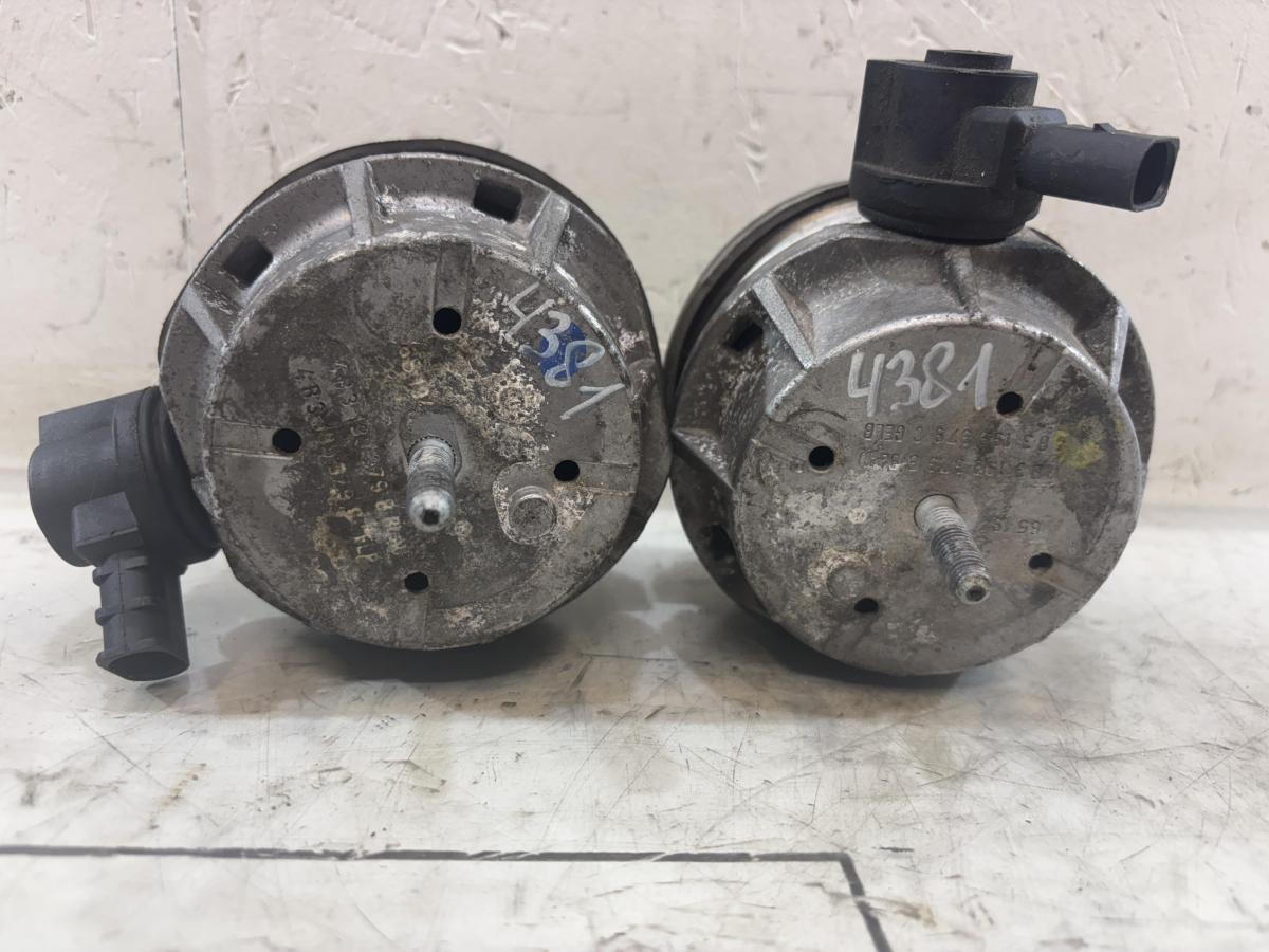 Подушка крепления двигателя 4D0199381C Audi A8 D2 / S8 D2