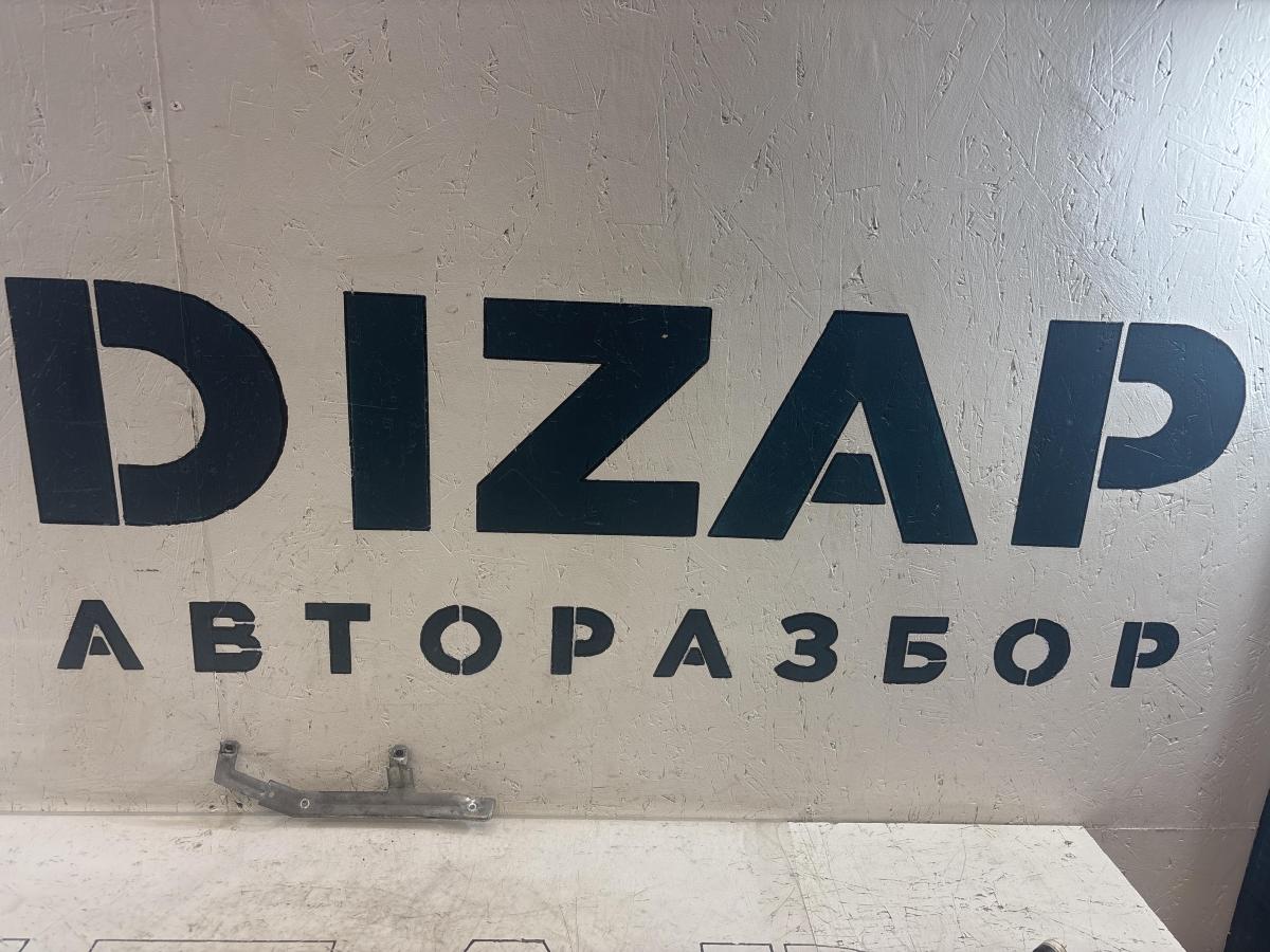 Кронштейн 077103947 