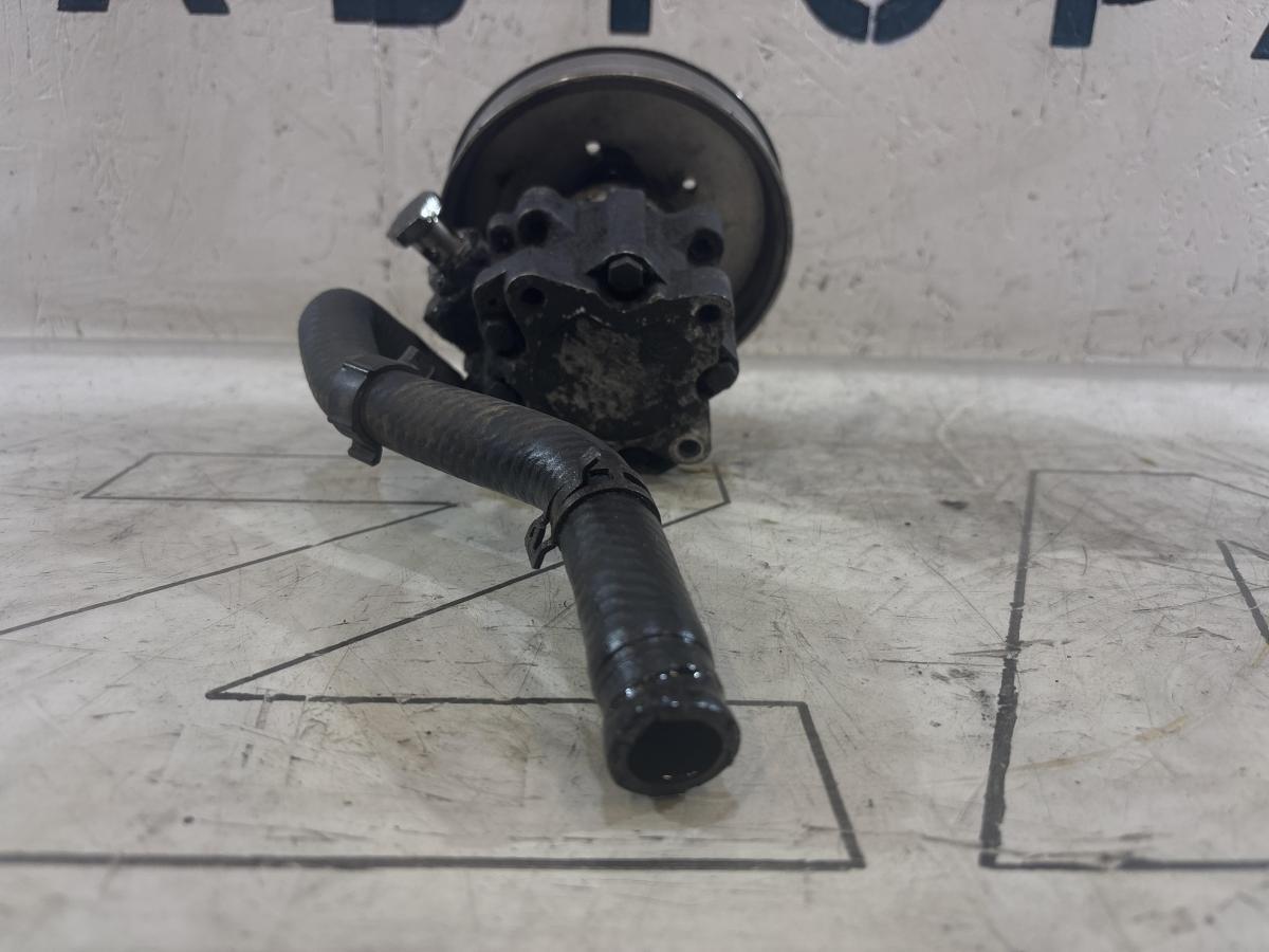 Насос гидроусилителя 4B0145155R