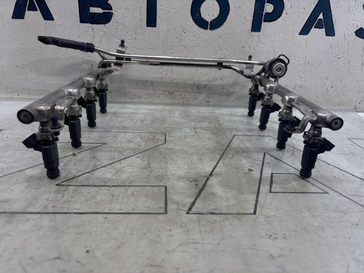 Топливная рампа 8E0201215AE Audi A4 B6 / A4 B7