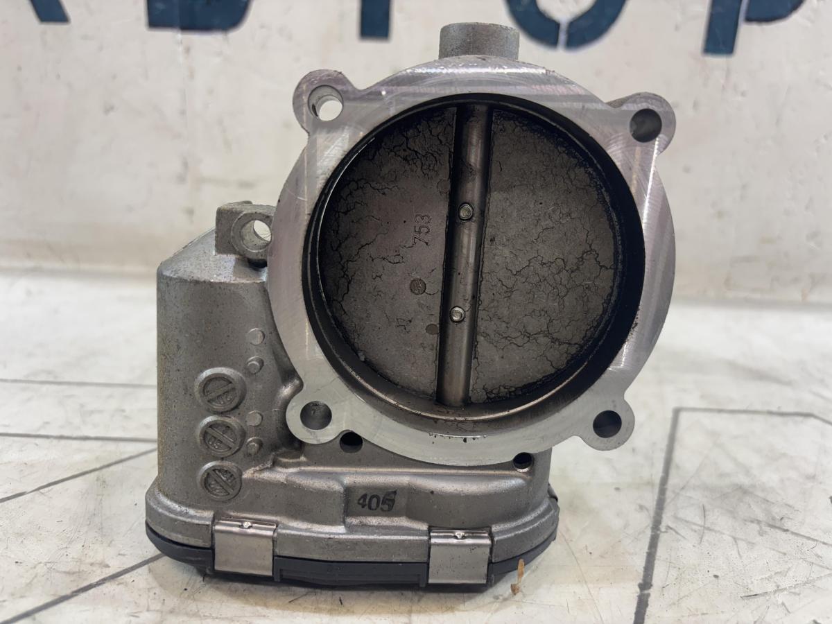 Дроссельная заслонка 077133062A 