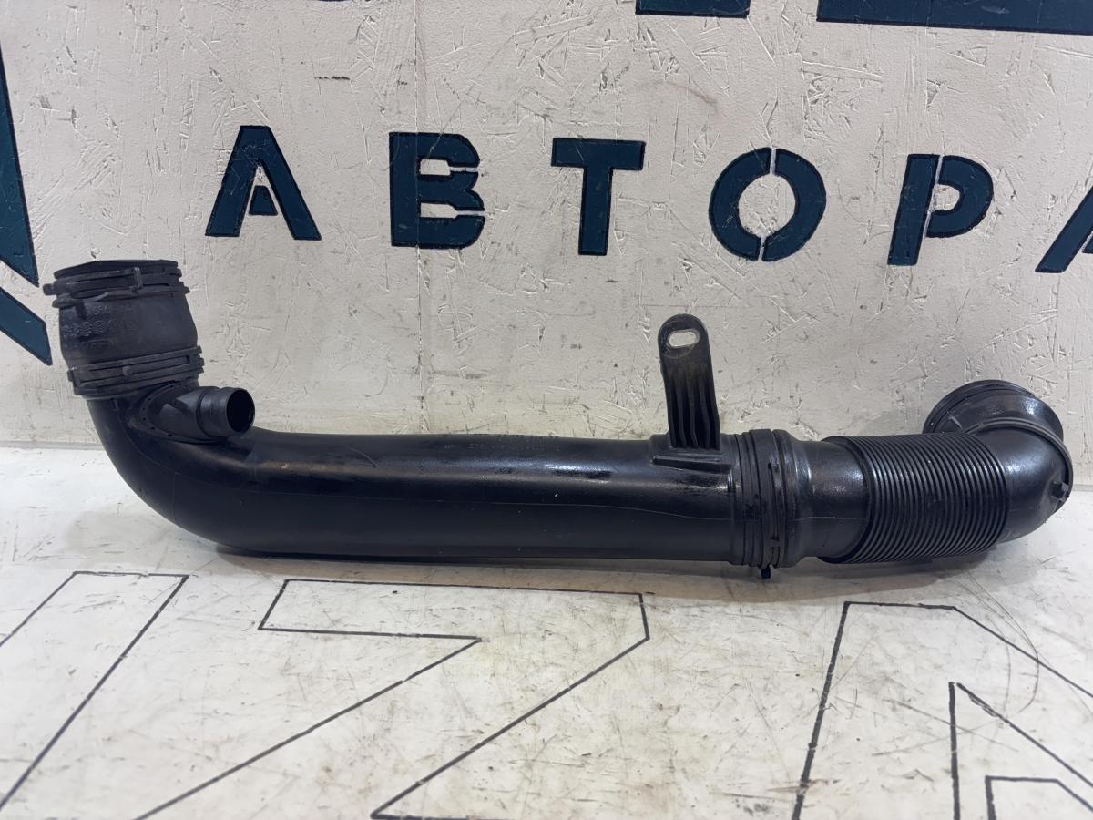 Шланг воздуховода 1K0129654AP Skoda Octavia RS II