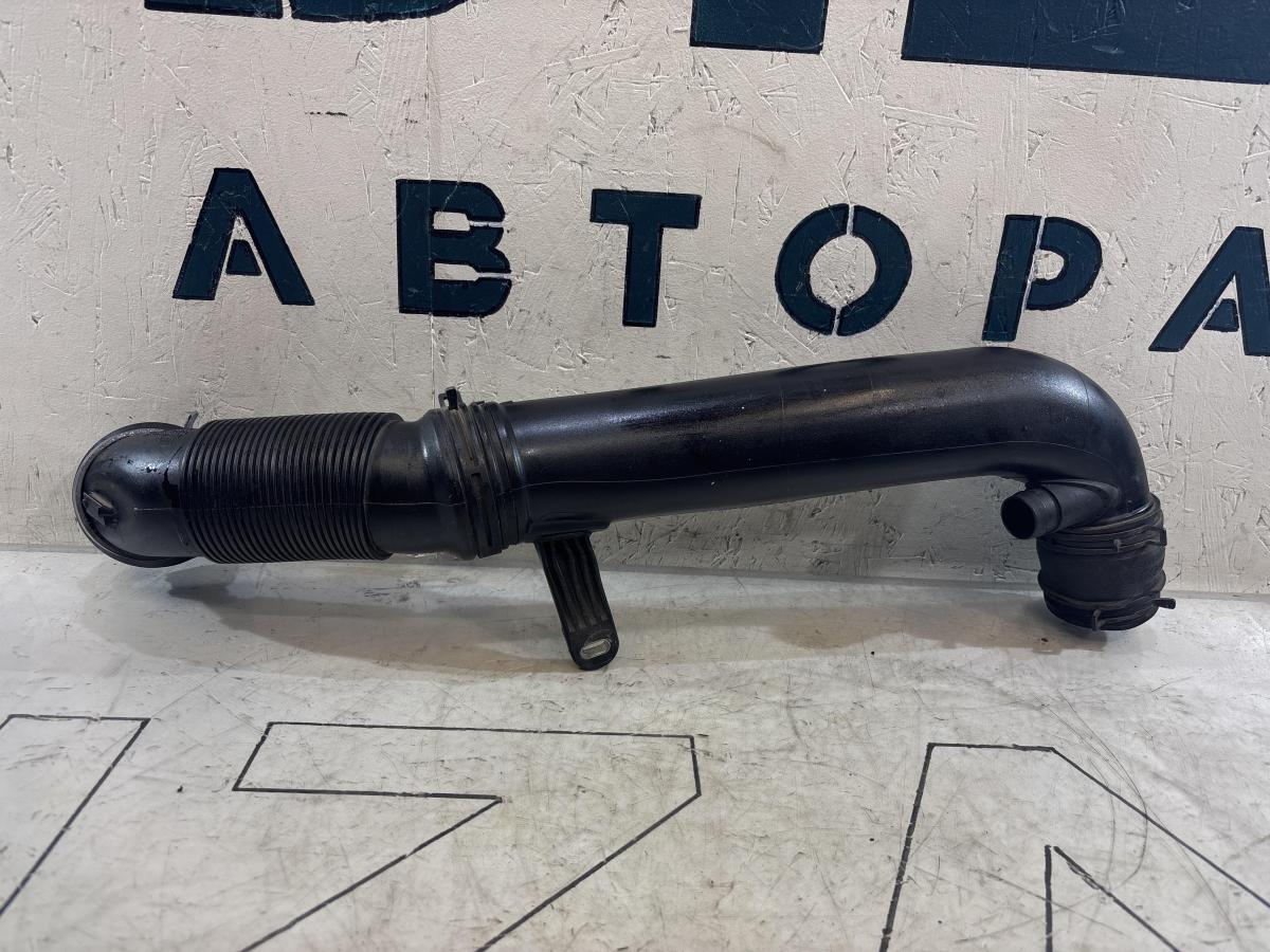 Шланг воздуховода 1K0129654AP Skoda Octavia RS II