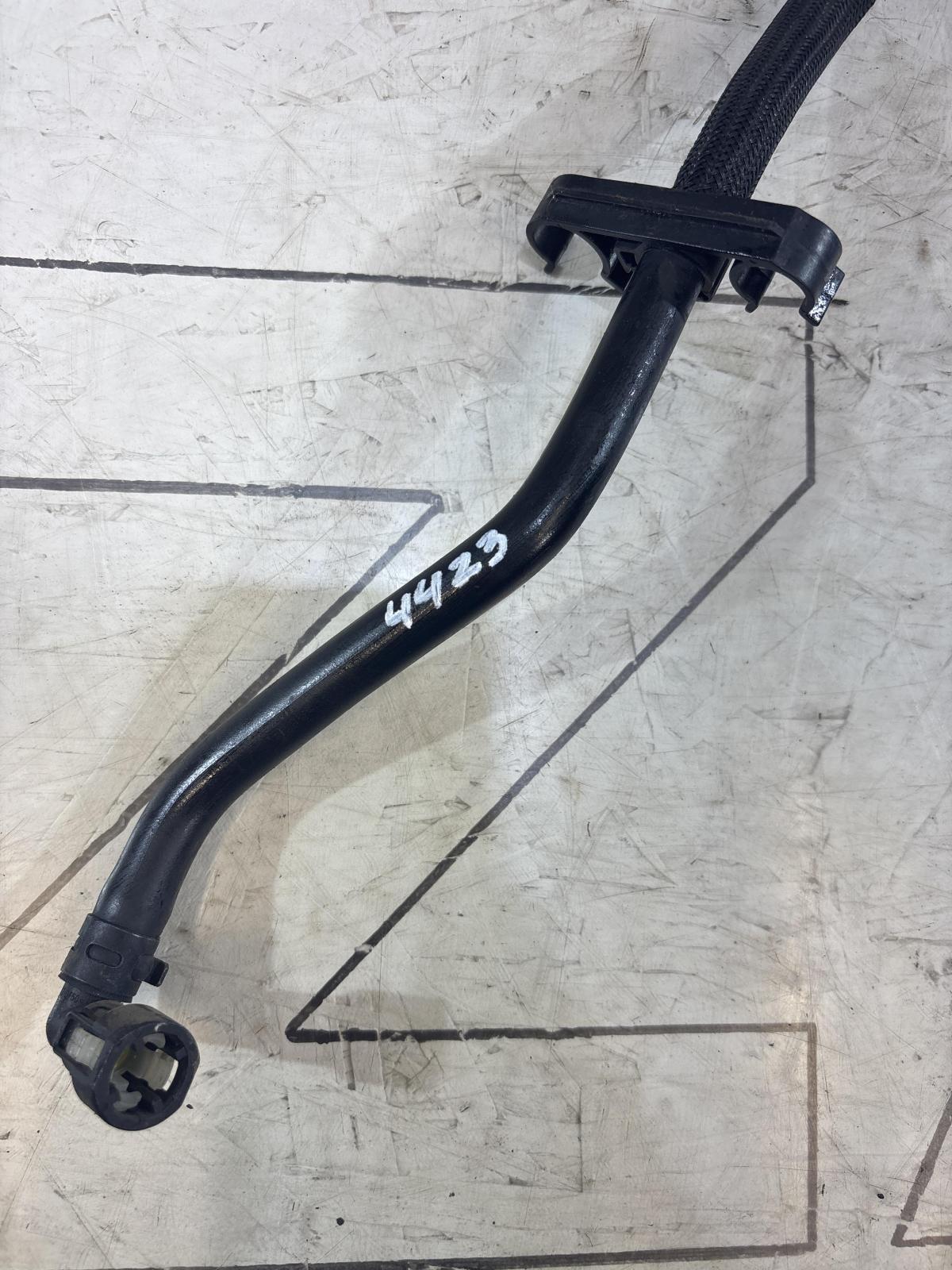 Клапан вентиляции топливного бака 06H906517AA Skoda Octavia RS II