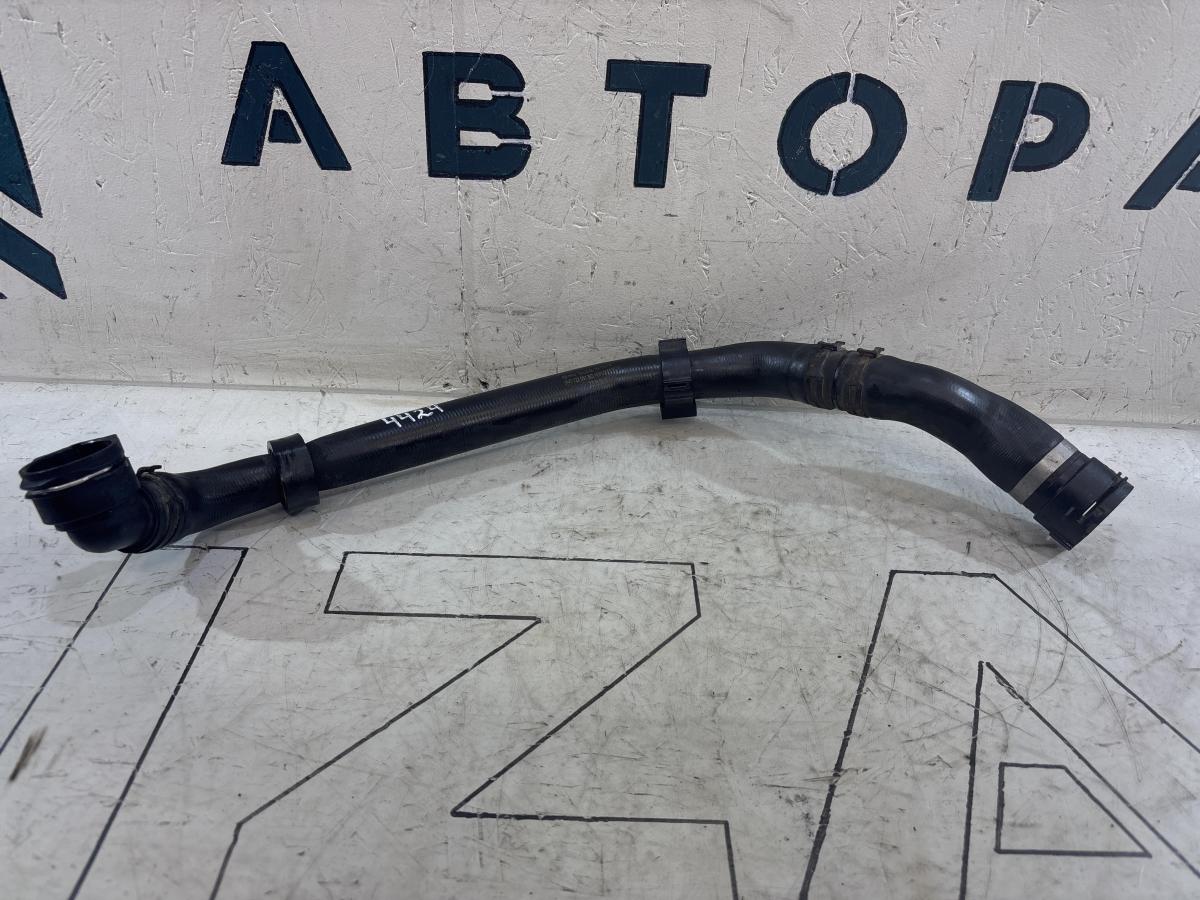 Патрубок охлаждения нижний 5N0122051BD Skoda Octavia RS II