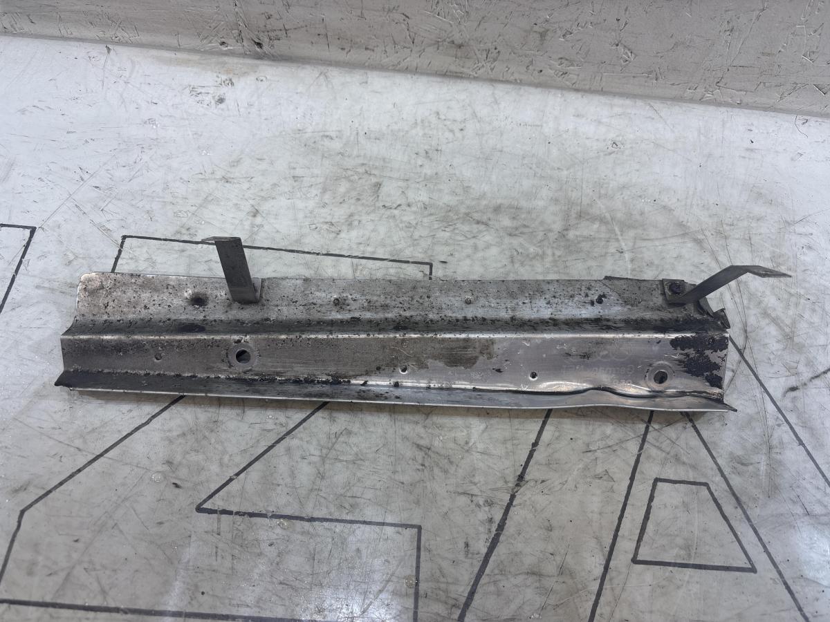 Экран тепловой 058129585A 