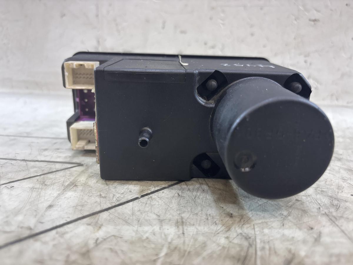 Компрессор центрального замка 4A0862257J Audi A6 C4