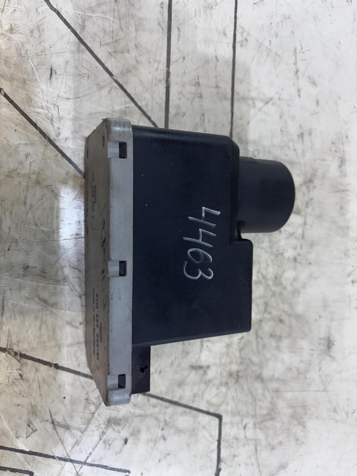 Компрессор центрального замка 4A0862257E Audi A6 C4