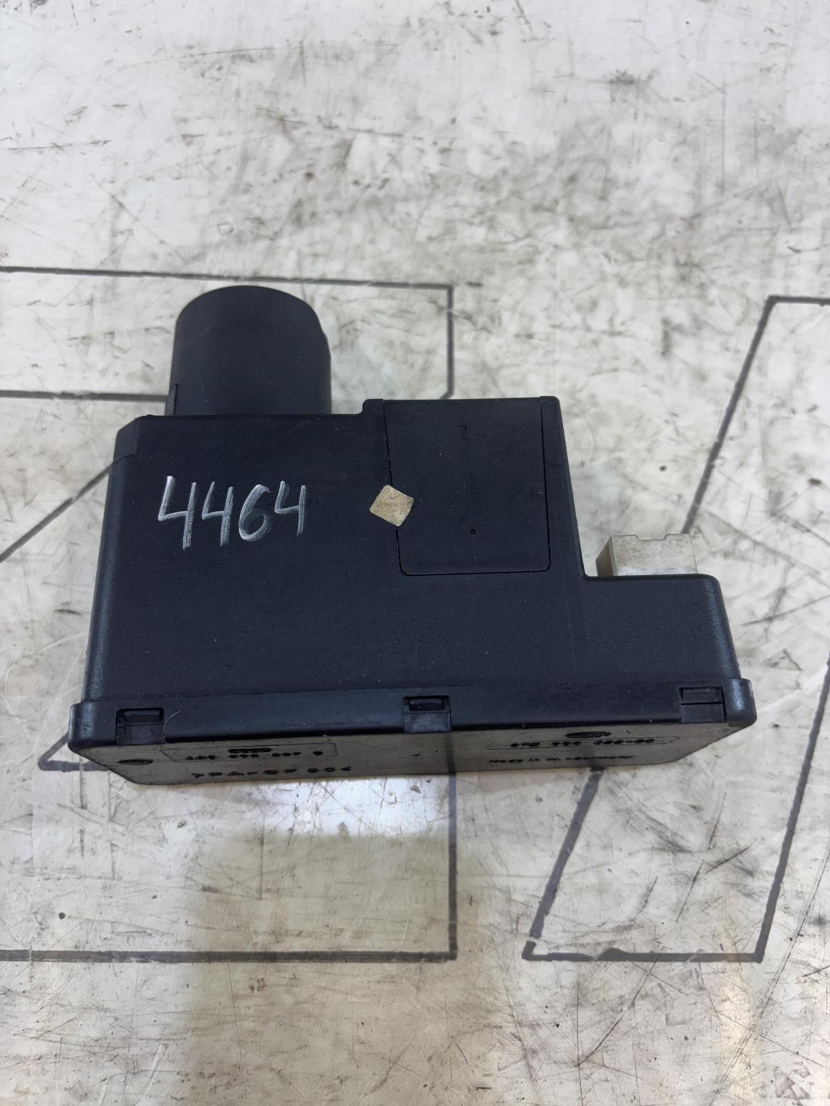 Компрессор центрального замка 4A0862257D Audi A6 C4