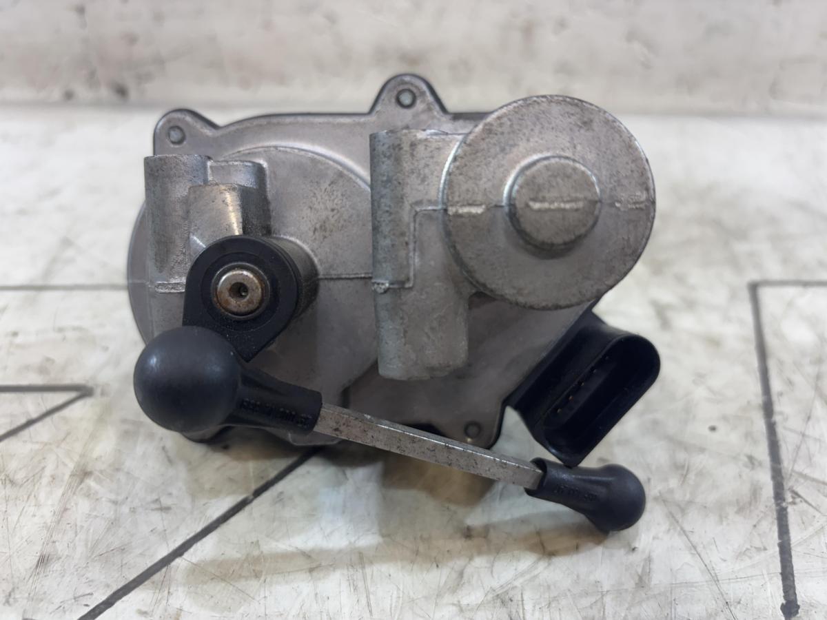 Сервопривод 06F133482E 