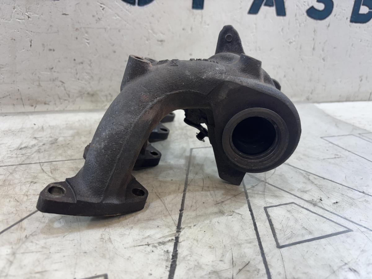 Коллектор впускной 4937311042 