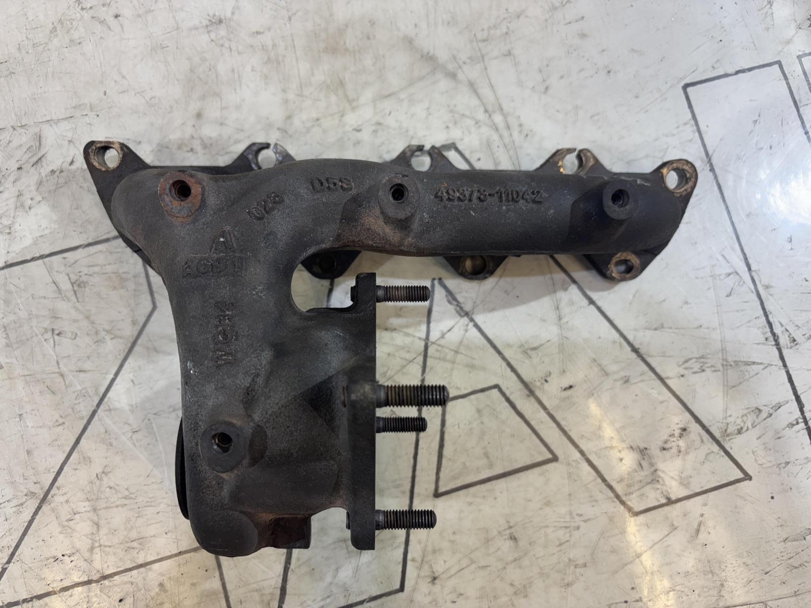 Коллектор впускной 4937311042 