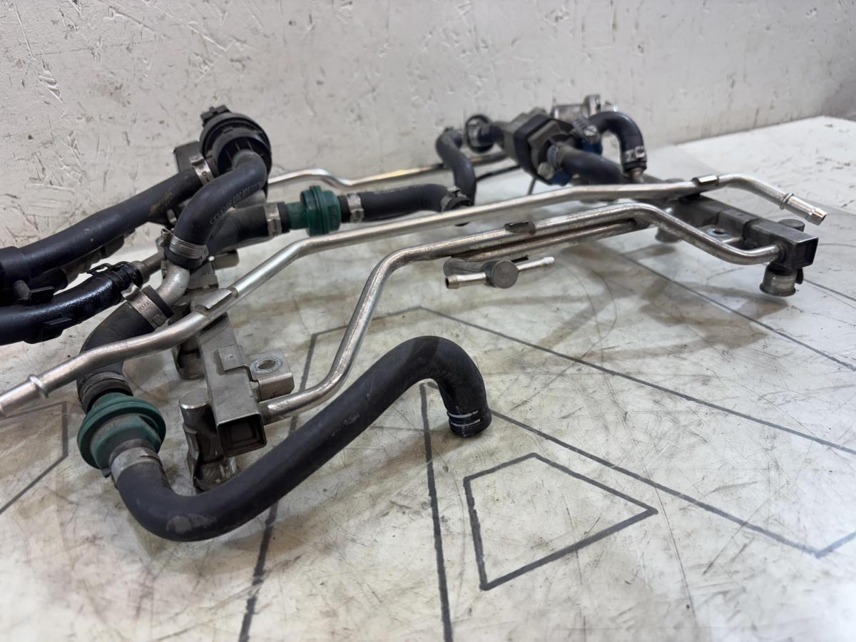 Топливная рампа 078133681AR 