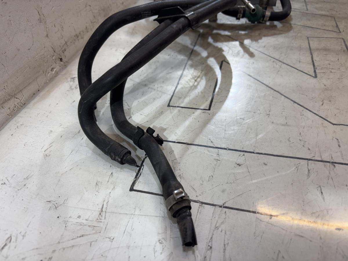 Топливная рампа 078133681AR 