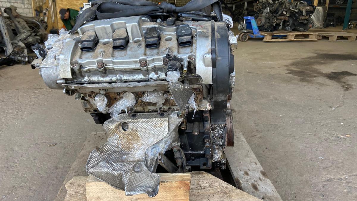 Двигатель BGB 2.0T 06D100031JX Audi A4 B7