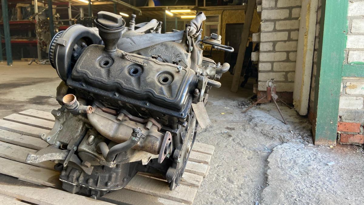 Двигатель AKE 2.5 TDI 059100103TX Audi A6 C5