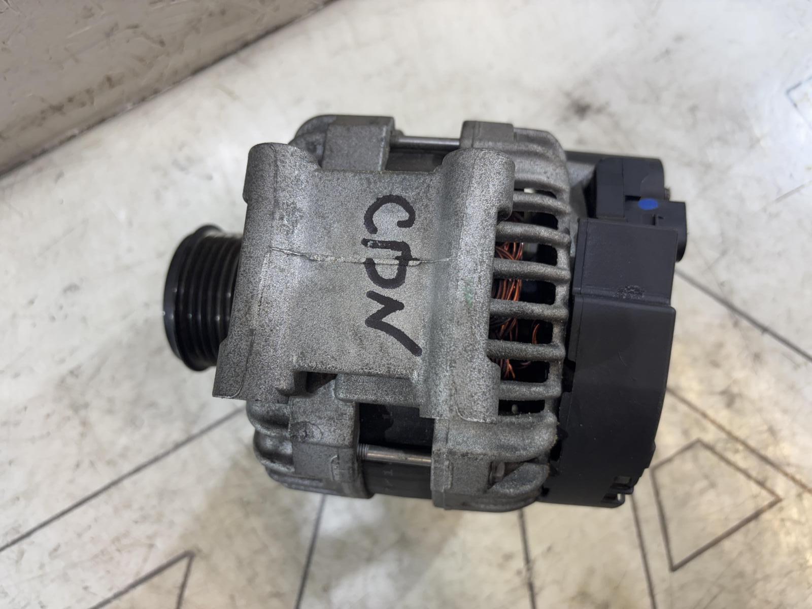 Генератор 06H903017T 