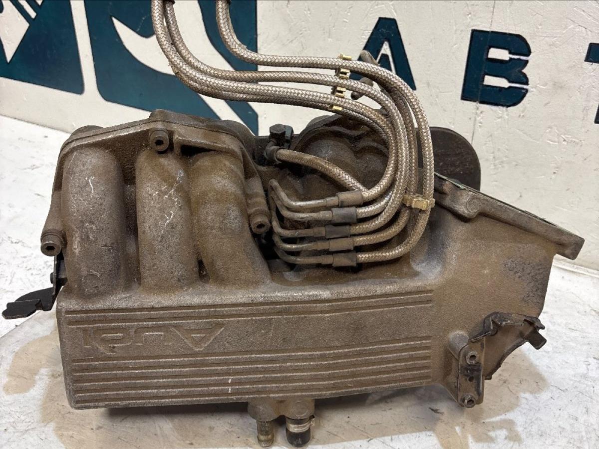 Коллектор впускной 034133223D 