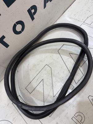 Уплотнитель двери задней правой 4F5833721 