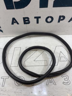 Уплотнитель багажника 4F5827705B 